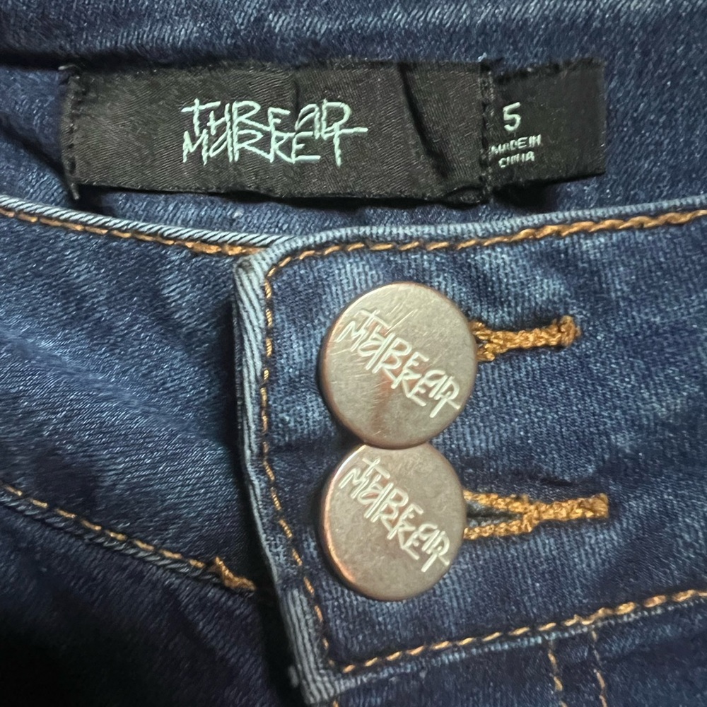 💙Jeans - Picture 2 of 3